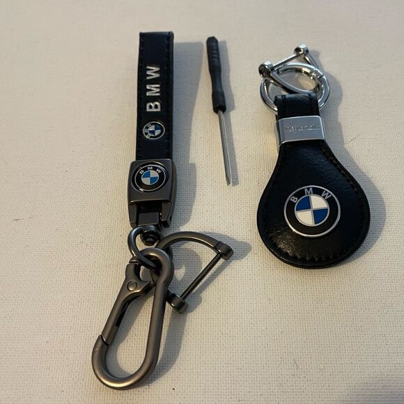 BMW Logo Key Fob Keychain in Black Leather Set of 2 NWT - Picture 2 of 4